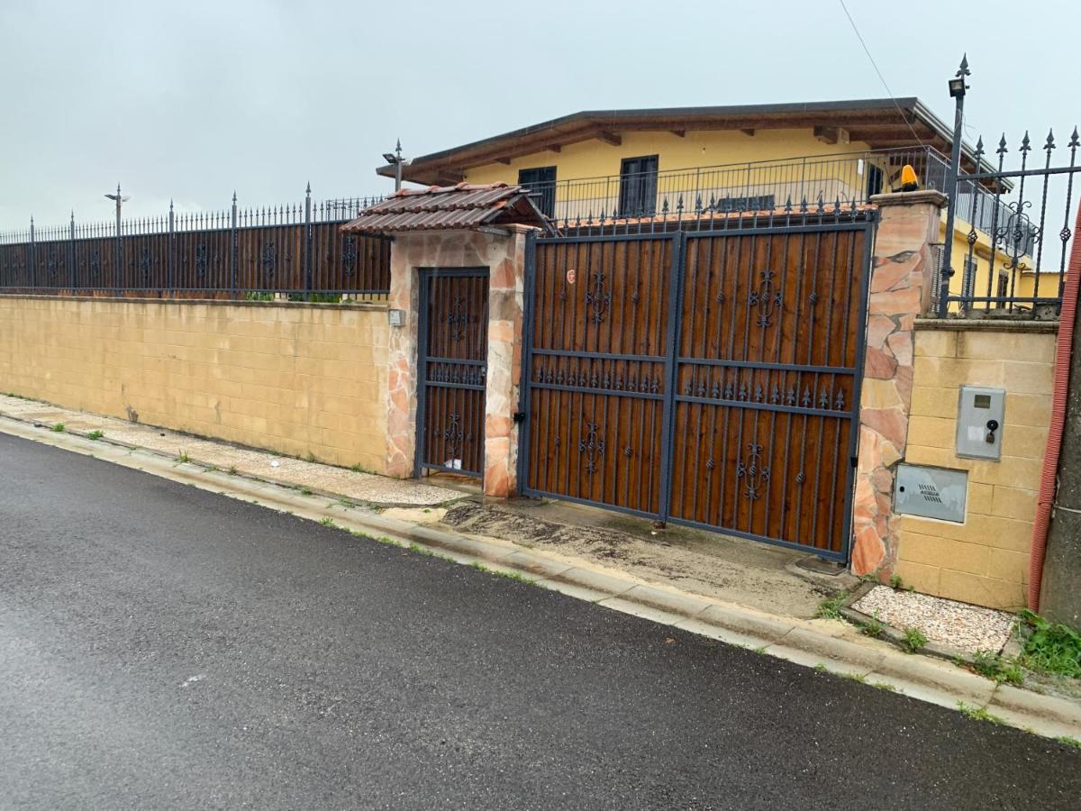 קסטל וולטורנו Villa Carmen מראה חיצוני תמונה